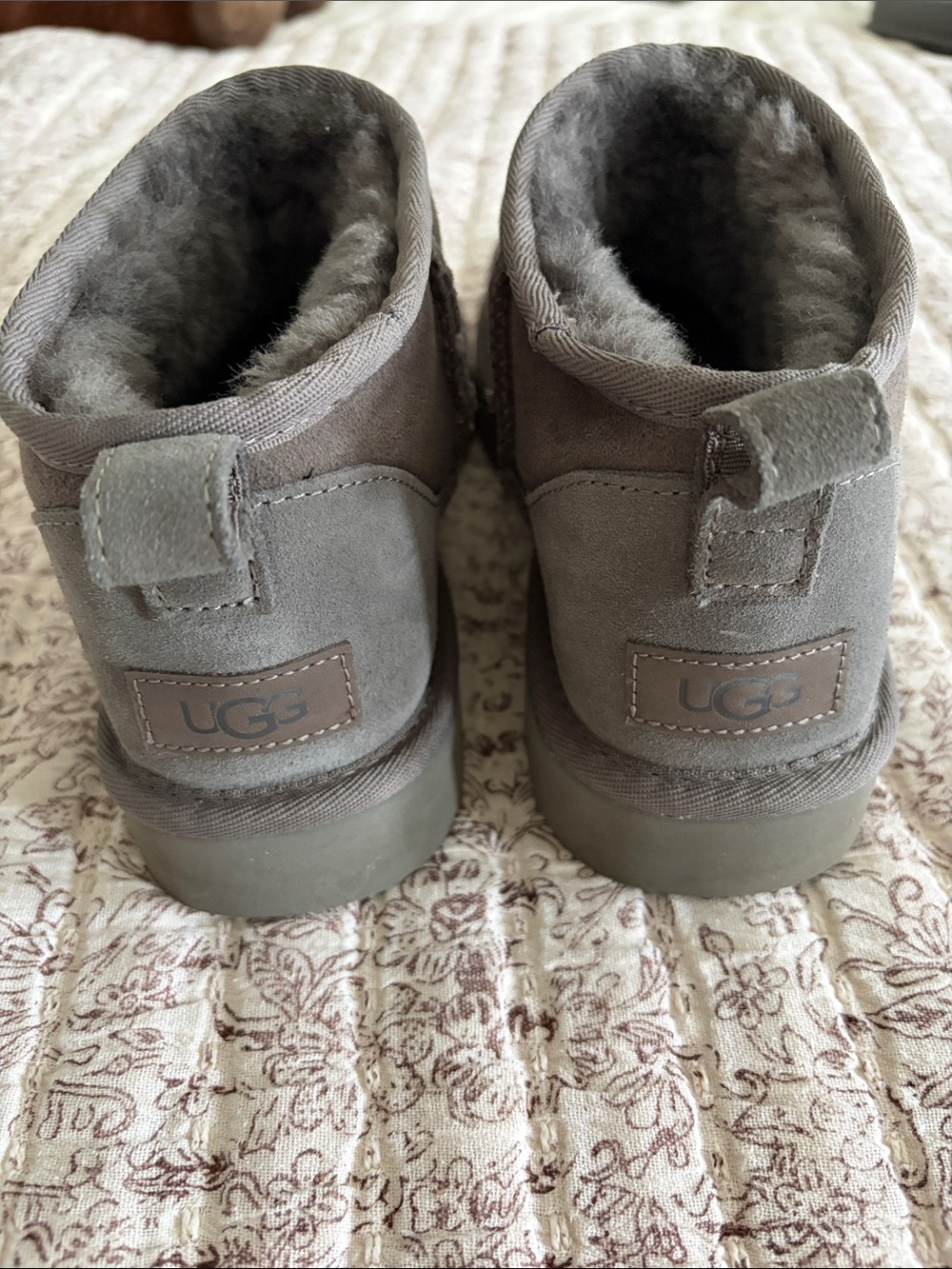 UGG classic ultra mini boots - Picture 4 of 5